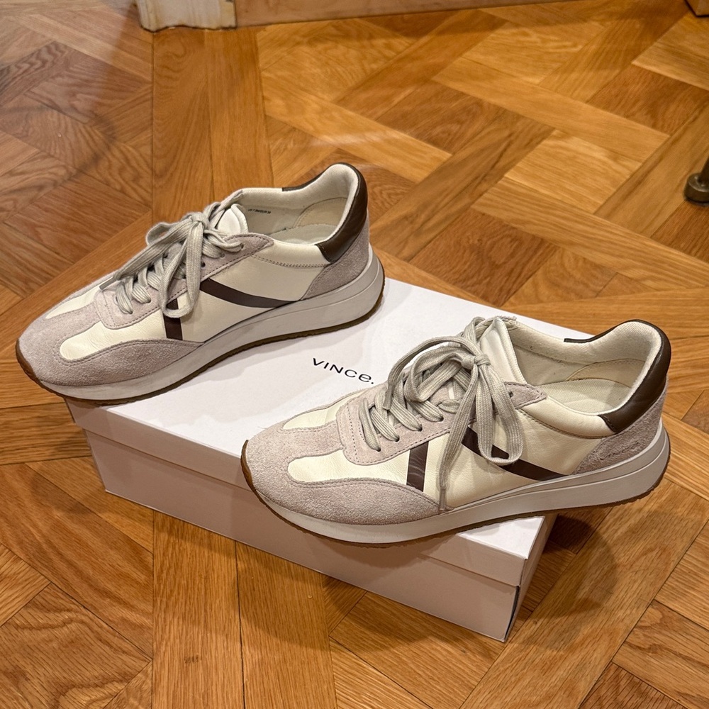 Vince Women's Cream and Tan Sneakers